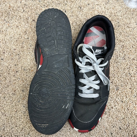 Nike Dunk Van Halen size 13 shoes. Used As is in pictures - Picture 3 of 3
